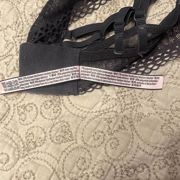 NWOT Victoria’s Secret Gray Lace Bralette - Picture 8 of 8
